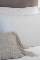 2 Bedroom Heart of Center