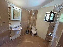 Villa Iskar Lake Residence