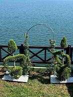 Villa Iskar Lake Residence