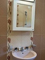 Villa Iskar Lake Residence