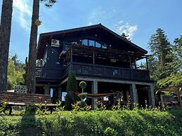 Villa Iskar Lake Residence