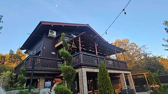 Villa Iskar Lake Residence