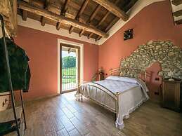 Room-charming Alessandria Retreat With Q