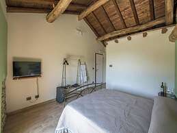 Room-charming Alessandria Retreat With Q