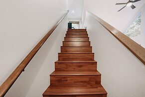 Mt Baker Rim Cabin 24 - Hot Tub, Wifi, Air Conditioning, Sleeps 8