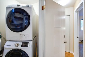 Glacier Springs Cabin - Wood Stove, Hot Tub, Wifi, Sleeps 8