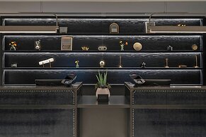 The Vanguard Ann Arbor, Autograph Collection