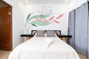 Wide Mouth Frog Hotel