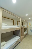 Wide Mouth Frog Hotel