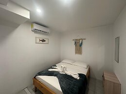 Wide Mouth Frog Hotel