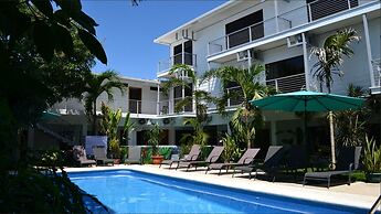 Wide Mouth Frog Hotel