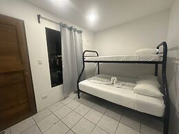 Wide Mouth Frog Hotel