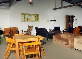 Wide Mouth Frog Hotel