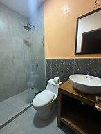 Wide Mouth Frog Hotel