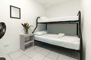 Wide Mouth Frog Hotel