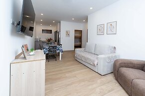 Wide Mouth Frog Hotel