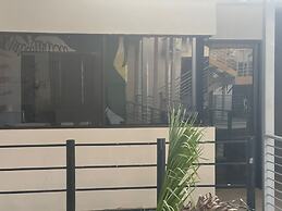 Wide Mouth Frog Hotel