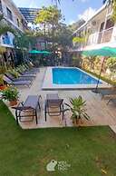 Wide Mouth Frog Hotel