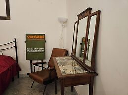 The Spanish Palace suites, rooms, apartments & terraces