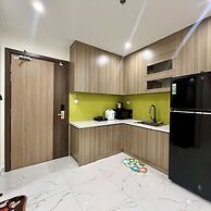 Lyshing Apartment in Vinhomes Grand Park