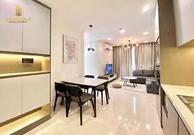 Lyshing Apartment in Vinhomes Grand Park