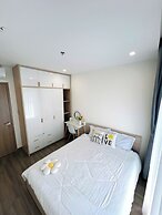 Lyshing Apartment in Vinhomes Grand Park