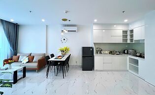 Lyshing Apartment in Vinhomes Grand Park