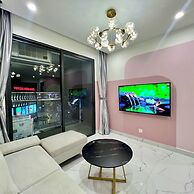 Lyshing Apartment in Vinhomes Grand Park