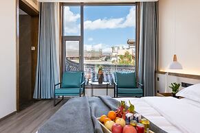 Cloudland View Hotel