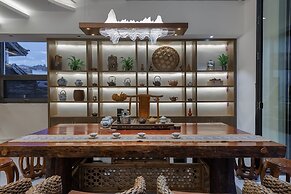 Cloudland View Hotel