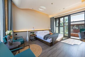 Cloudland View Hotel