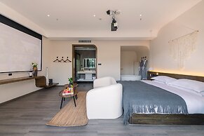 Cloudland View Hotel