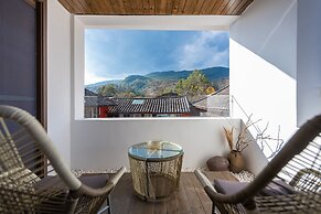 Cloudland View Hotel