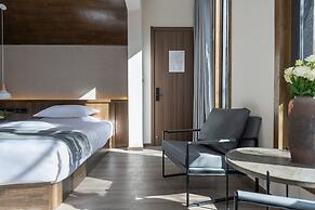 Cloudland View Hotel