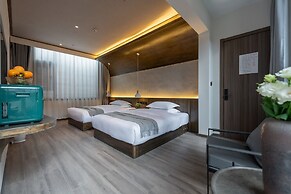 Cloudland View Hotel