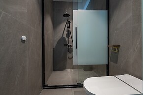 Cloudland View Hotel