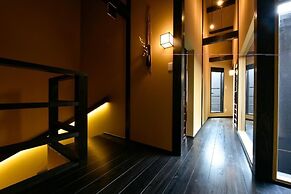 Miro Hachijo Genmachi BeTei