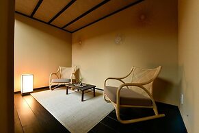 Miro Hachijo Genmachi BeTei