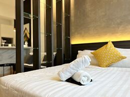 Chambers Residence by Manhattan Group