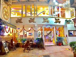 Royal Penguin Boutique Hotel And Spa