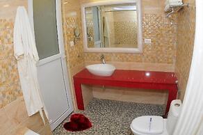 Royal Penguin Boutique Hotel And Spa