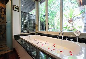 Katamanda seaview villa Kinnaree near Kata beach