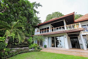 Katamanda seaview villa Kinnaree near Kata beach
