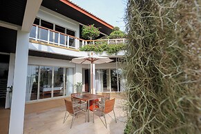 Katamanda seaview villa Kinnaree near Kata beach