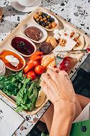 Lucky Monkey Midi Hotel