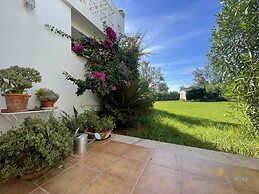 Pretty Apartment With Balcony