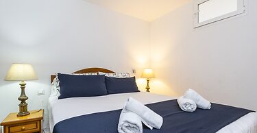 Pretty Apartment With Balcony