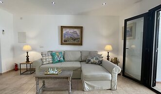 Pretty Apartment With Balcony