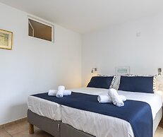 Pretty Apartment With Balcony