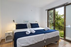 Pretty Apartment With Balcony